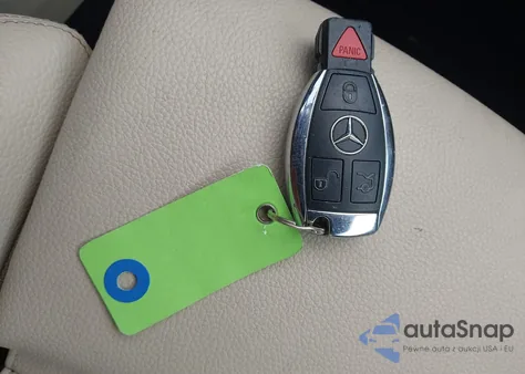 2016 Mercedes-Benz Gla 250 4Matic z USA, uszkodzony, nr VIN WDCTG4GB7GJ234173